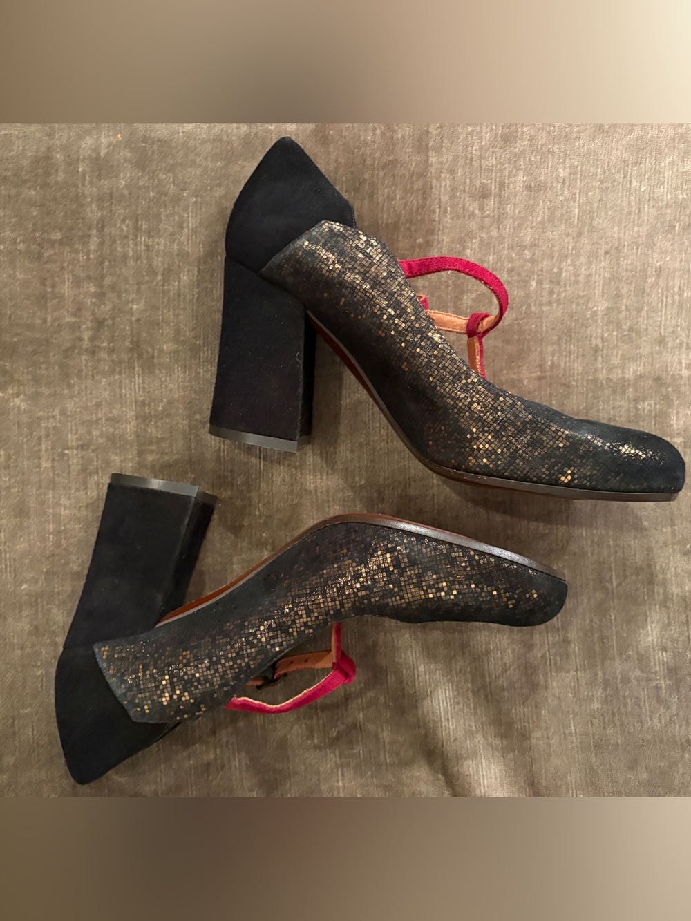 Gorgeous Gold & Black Chie Mihara Mary Jane Block Heel Pumps 37